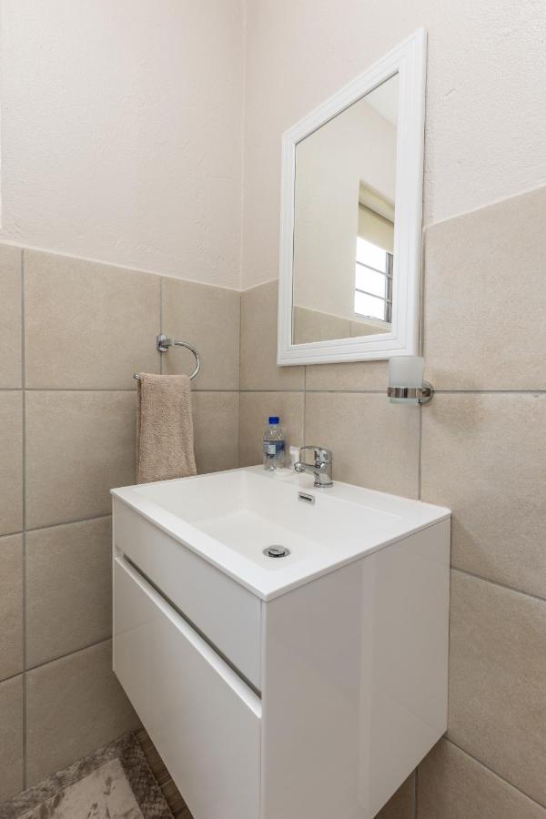 67 The Shades - Luxury Apartment In Umhlanga - Airconditioning Throughout And Inverter Durban Exterior foto